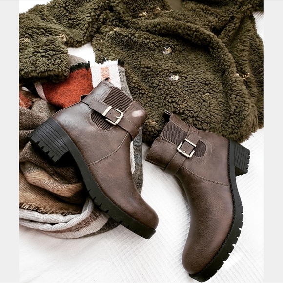 Fall collection// Khaki moto boot - Picture 3 of 5